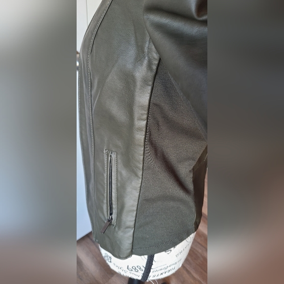 Faux leather jacket - Picture 4 of 4